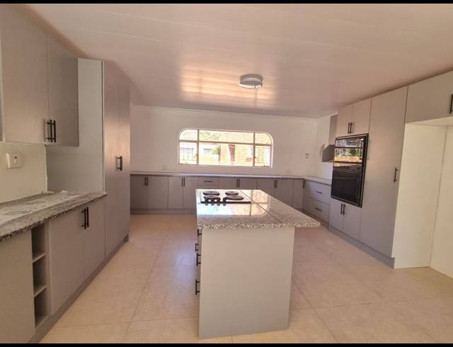 3 BEDROOM HOUSE FOR SALE IN ARCON PARK